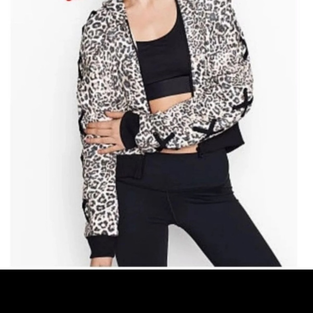 Victoria’s Secret Victoria Sport Cropped Jacket